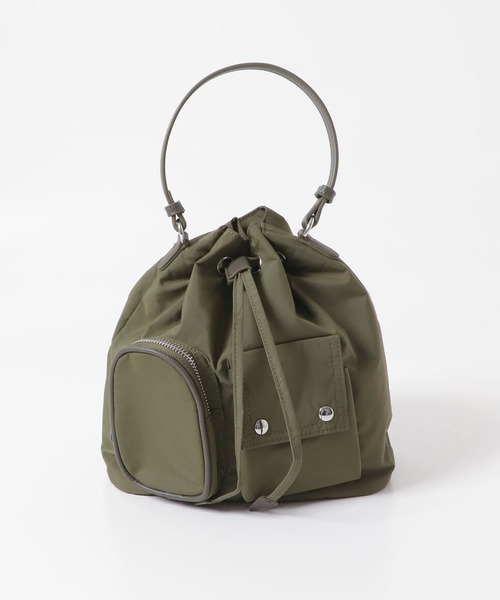 【極美品】レザレクションのバック 撥水2WAYマルチポケットナイロンバッグ（ショルダーバッグ