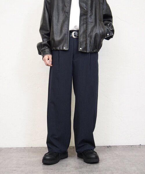 WHO'S WHO gallery（フーズフーギャラリー）の「【セットアップ対応】オーサムタックワイドスラックス（スラックス・メンズ・ブラック/ネイビー・FREE）」の12枚目の写真