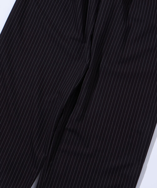 WHO'S WHO gallery（フーズフーギャラリー）の「【セットアップ対応】オーサムタックワイドスラックス（スラックス・メンズ・ブラック/ネイビー・FREE）」の6枚目の写真