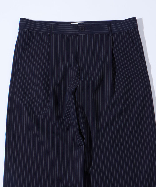 WHO'S WHO gallery（フーズフーギャラリー）の「【セットアップ対応】オーサムタックワイドスラックス（スラックス・メンズ・ブラック/ネイビー・FREE）」の4枚目の写真