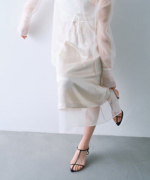CODE A（コードエー）の「sheer washer layered skirt（スカート・レディース・グレー/オフホワイト・00）」の4枚目の写真