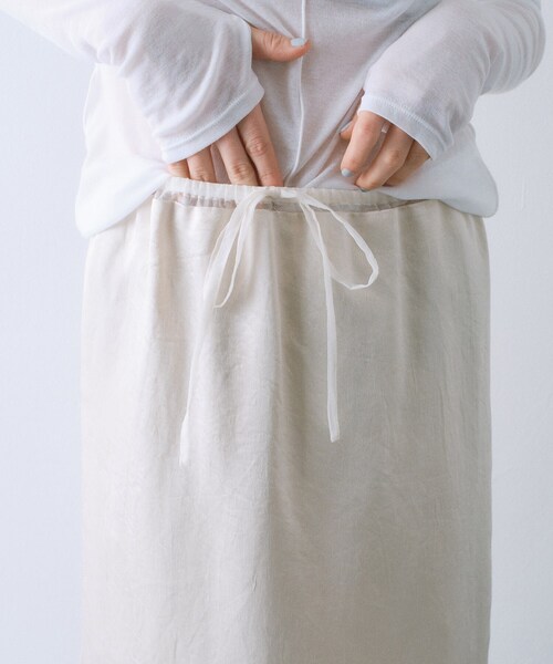CODE A（コードエー）の「sheer washer layered skirt（スカート・レディース・グレー/オフホワイト・00）」の11枚目の写真