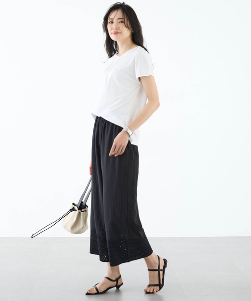 A/C DESIGN BY ALPHA CUBIC（エーシーデザインバイアルファキュービック）の「【接触冷感・UVカット】フレンチスリーブTシャツ（Tシャツ/カットソー・レディース・ブラック/ライトグレー/オフホワイト・LL/M/L）」の9枚目の写真