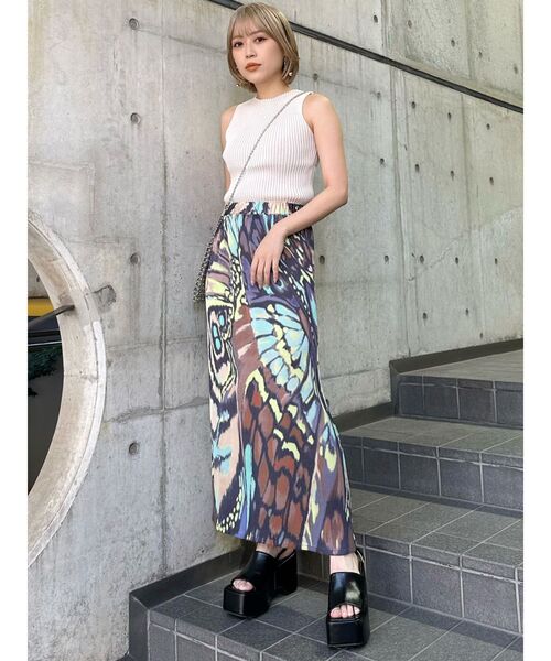 MURUA（ムルーア）の「バタフライパターンナロースカート（スカート・レディース・ブラウン/グレー・FREE）」の15枚目の写真