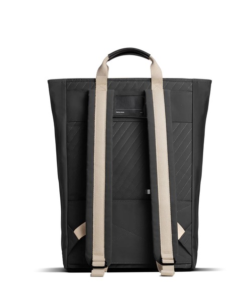 JUGLANS(ユグランス)の「【NATIVE UNION】W.F.A - BACKPACK/ビックシルエットバックパック(バックパック/リュック・メンズ・ブラック/カーキ/イエロー・FREE)」の4枚目の写真