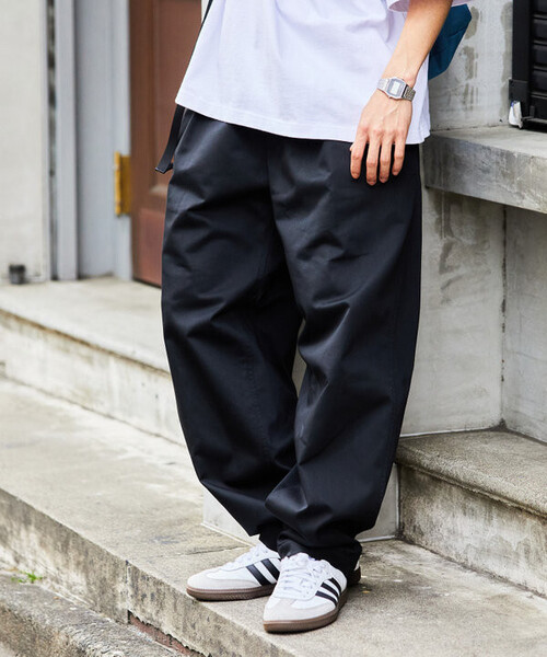 FREAK'S STORE(フリークスストア)の「限定展開 ワイドシルエット テーパード イージーパンツ(チノパンツ・メンズ・チャコールグレー/ネイビー/ブラック/ベージュ・LARGE/MEDIUM/SMALL)」の21枚目の写真