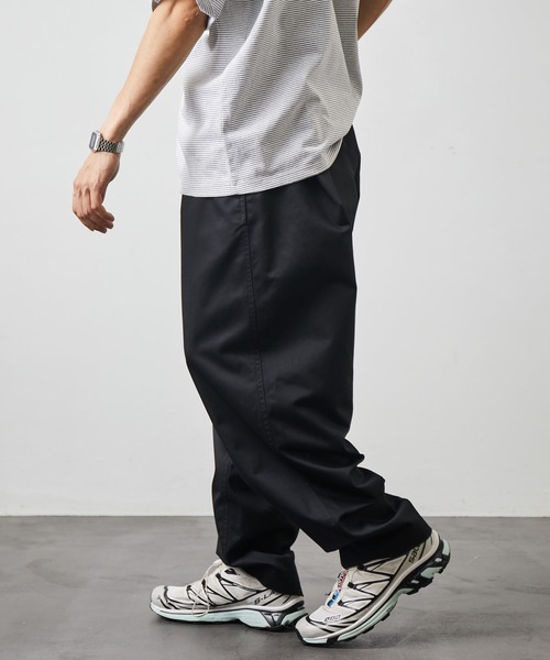 FREAK'S STORE(フリークスストア)の「限定展開 ワイドシルエット テーパード イージーパンツ(チノパンツ・メンズ・チャコールグレー/ネイビー/ブラック/ベージュ・LARGE/MEDIUM/SMALL)」の13枚目の写真