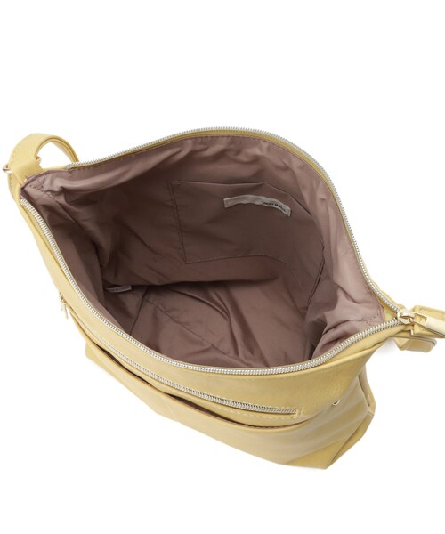 SHOO・LA・RUE（シューラルー）の「フロント2ポケットショルダーバッグ（ショルダーバッグ・レディース・ブラック/グレー/ピンク系/ブルー系その他/ナチュラル/イエロー・00）」の15枚目の写真