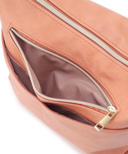 SHOO・LA・RUE（シューラルー）の「フロント2ポケットショルダーバッグ（ショルダーバッグ・レディース・ブラック/グレー/ピンク系/ブルー系その他/ナチュラル/イエロー・00）」の19枚目の写真