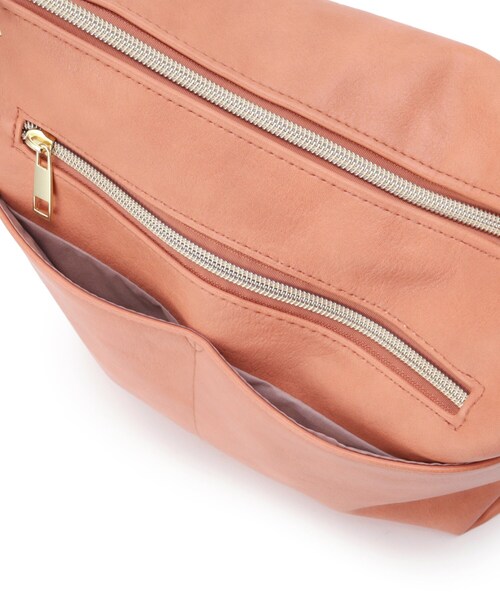 SHOO・LA・RUE（シューラルー）の「フロント2ポケットショルダーバッグ（ショルダーバッグ・レディース・ブラック/グレー/ピンク系/ブルー系その他/ナチュラル/イエロー・00）」の20枚目の写真