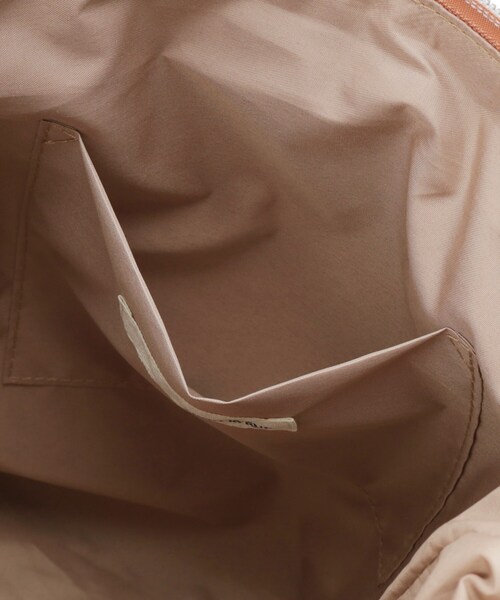 SHOO・LA・RUE（シューラルー）の「フロント2ポケットショルダーバッグ（ショルダーバッグ・レディース・ブラック/グレー/ピンク系/ブルー系その他/ナチュラル/イエロー・00）」の22枚目の写真