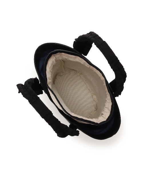 Samantha Thavasa(サマンサタバサ)の「巾着付きフリルハンドルカゴバッグ(ハンドバッグ・レディース・ブラック/カーキ/マルチ/キャメル・FREE)」の7枚目の写真