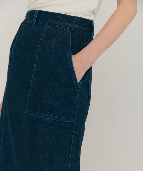 BLUE×PALANG（ブルーパラン）の「SLIT LONG DENIM SKIRT（デニムスカート・レディース・ライトブルー/ダークブルー・MEDIUM/SMALL）」の8枚目の写真