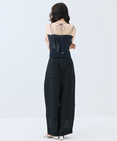 STUDIOUS(ステュディオス)の「【STUDIOUS/ステュディオス】Asymmetric Front Mesh Trousers/アシンメトリックフロントメッシュトラウザーズパンツ(その他パンツ・レディース・アイボリー/ブラック・1/2)」の6枚目の写真