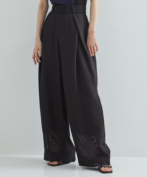 STUDIOUS(ステュディオス)の「【STUDIOUS/ステュディオス】Asymmetric Front Mesh Trousers/アシンメトリックフロントメッシュトラウザーズパンツ(その他パンツ・レディース・アイボリー/ブラック・1/2)」の8枚目の写真