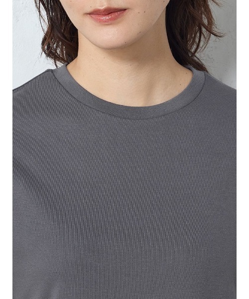 Perfect Suit FActory（パーフェクトスーツファクトリー）の「2枚袖Tシャツ　オフホワイト/ブラック/グレー（Tシャツ/カットソー・レディース・ブラック/オフホワイト/チャコールグレー・L/M）」の15枚目の写真