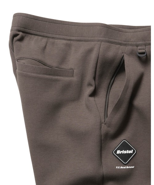 F.C.Real Bristol(エフシーレアルブリストル)の「TECH SWEAT JOGGER PANTS(スウェットパンツ・メンズ・ブラック/グレー/モカ・SMALL/MEDIUM/LARGE/X-LARGE/XX-LARGE)」の10枚目の写真