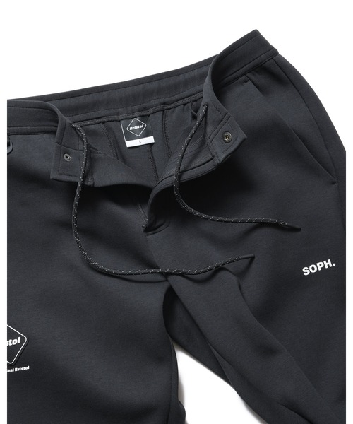 F.C.Real Bristol(エフシーレアルブリストル)の「TECH SWEAT JOGGER PANTS(スウェットパンツ・メンズ・ブラック/グレー/モカ・SMALL/MEDIUM/LARGE/X-LARGE/XX-LARGE)」の19枚目の写真