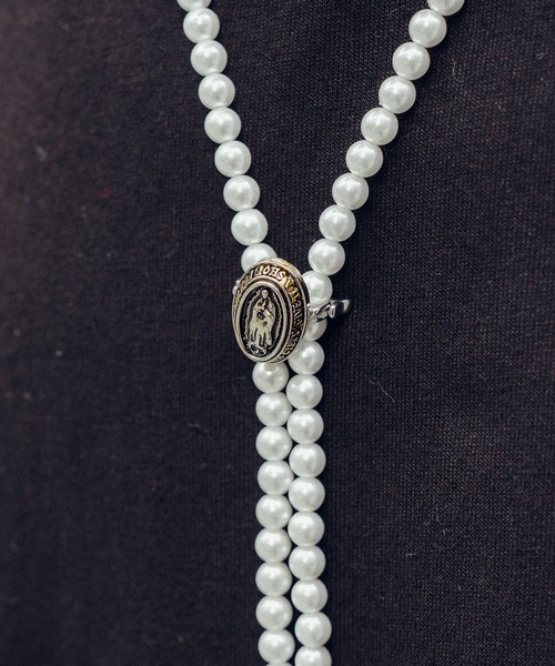 Subciety(サブサエティ)の「Medaille pearl necklace(ネックレス・メンズ・ホワイト/ブラック・FREE)」の9枚目の写真