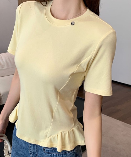 2ly2(トゥーリートゥー)の「裾フリルTシャツ(Tシャツ/カットソー・レディース・ブラック/グレー/イエロー/ホワイト・FREE)」の4枚目の写真