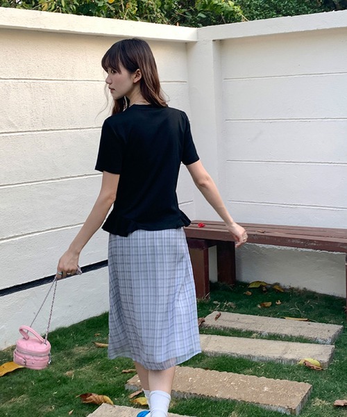 2ly2(トゥーリートゥー)の「裾フリルTシャツ(Tシャツ/カットソー・レディース・ブラック/グレー/イエロー/ホワイト・FREE)」の14枚目の写真