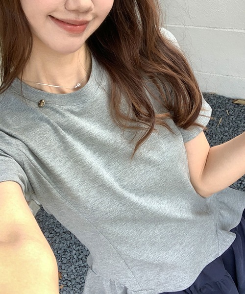 2ly2(トゥーリートゥー)の「裾フリルTシャツ(Tシャツ/カットソー・レディース・ブラック/グレー/イエロー/ホワイト・FREE)」の10枚目の写真