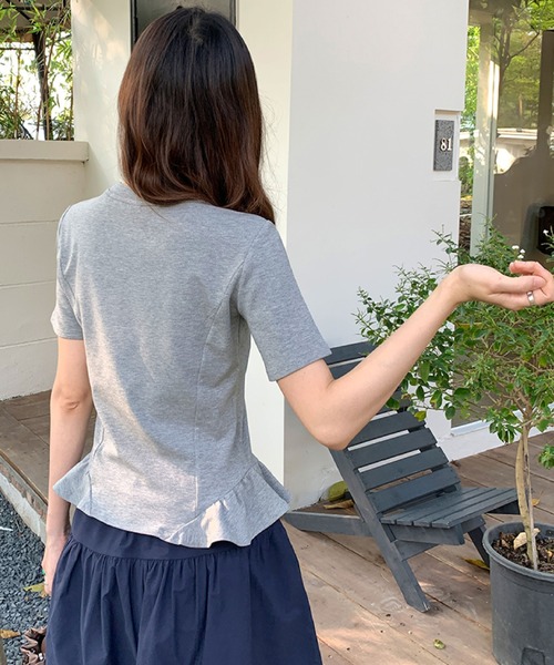 2ly2(トゥーリートゥー)の「裾フリルTシャツ(Tシャツ/カットソー・レディース・ブラック/グレー/イエロー/ホワイト・FREE)」の9枚目の写真