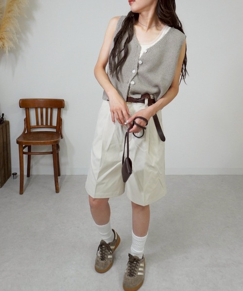 gossara（ゴサラ）の「Vネックニットベスト（ベスト・レディース・ベージュ/ブラック/グレイッシュベージュ・FREE）」の20枚目の写真