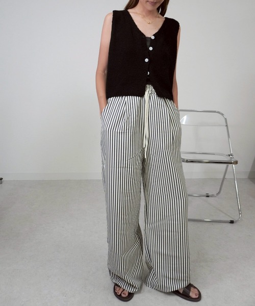 gossara（ゴサラ）の「Vネックニットベスト（ベスト・レディース・ベージュ/ブラック/グレイッシュベージュ・FREE）」の5枚目の写真