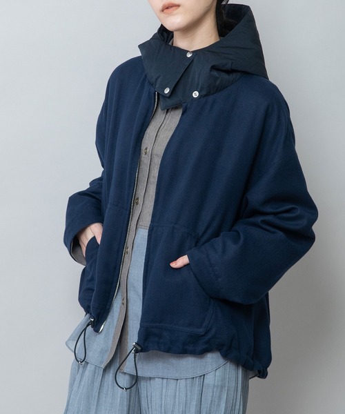 Munich（ミューニック）の「【軽量】【保温性】【吸水・速乾性】梳毛調合繊×ツイル×octaフーデットブルゾン（ブルゾン・レディース・ネイビー/チャコールグレー/グレー・S）」の9枚目の写真