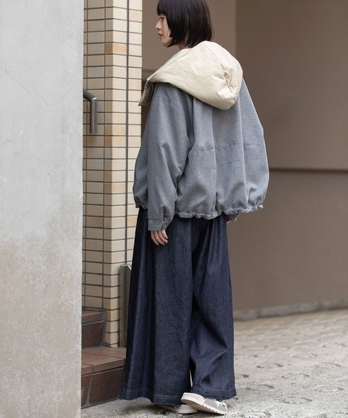 Munich（ミューニック）の「【軽量】【保温性】【吸水・速乾性】梳毛調合繊×ツイル×octaフーデットブルゾン（ブルゾン・レディース・ネイビー/チャコールグレー/グレー・S）」の12枚目の写真