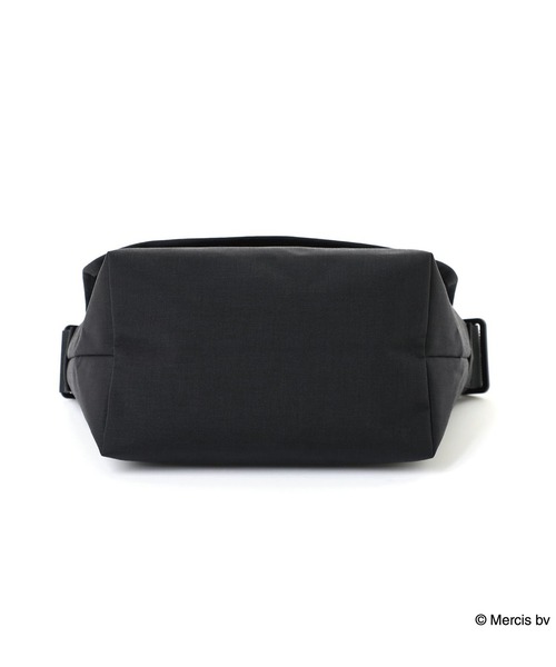 Manhattan Portage(マンハッタンポーテージ)の「Manhattan Portage/マンハッタンポーテージ ショルダーバック "Miffy70周年ロゴ" NYLON MESSENGER SM MIFFY MP1605JRBPMF70(ショルダーバッグ・メンズ・ブラック×ホワイト・FREE)」の7枚目の写真