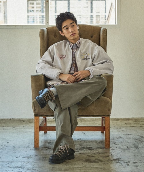 niko and...（ニコアンド）の「リバーシブル刺繍ブルゾン（ブルゾン・メンズ・チャコール/グレー・MEDIUM/LARGE）」の4枚目の写真