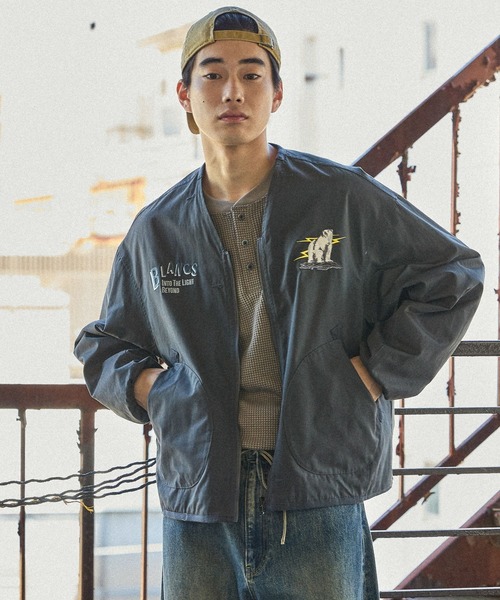 niko and...（ニコアンド）の「リバーシブル刺繍ブルゾン（ブルゾン・メンズ・チャコール/グレー・MEDIUM/LARGE）」の12枚目の写真