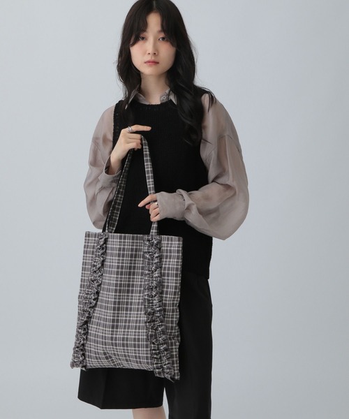LEPSIM（レプシィム）の「フリルチェックトート　570599（トートバッグ・レディース・ブラウン/ブルー/ブラック・ONE SIZE）」の4枚目の写真