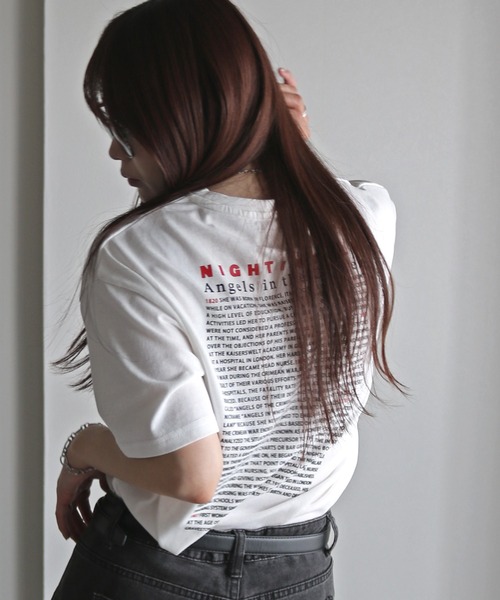 COURO(コウロ)の「バックロゴデザインカラフルTシャツ(Tシャツ/カットソー・レディース・ホワイト系/レッド系/ホワイト系1/ホワイト系2/レッド系1/グレー系2/レッド系2/グレー系/ネイビー系/ホワイト系3/ネイビー系2/イエロー系2/グレー系1/オートミール/イエロー系/イエロー系1/ピンク系1/ピンク系2/ブルー/ネイビー系1/ピンク系・FREE)」の4枚目の写真