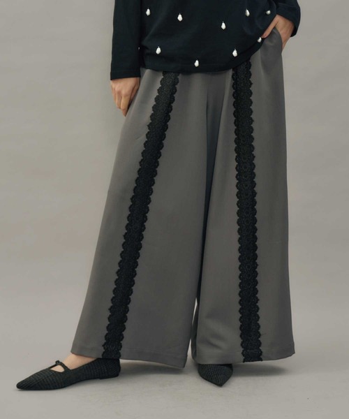 VIOLETTA(ヴィオレッタ)の「レースラインリラックスパンツ(その他パンツ・レディース・ブラック/グレー・M/S)」の2枚目の写真