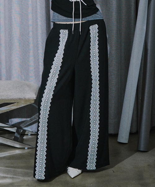 VIOLETTA(ヴィオレッタ)の「レースラインリラックスパンツ(その他パンツ・レディース・ブラック/グレー・M/S)」の1枚目の写真