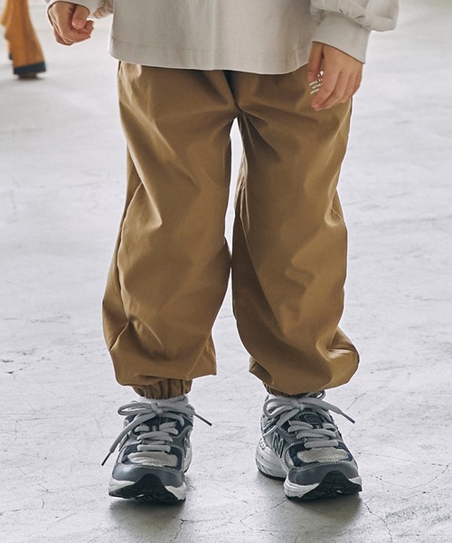 GENERATOR（ジェネレーター）の「GENERATOR/ジェネレーター トレーニングパンツ（その他パンツ・キッズ・カーキ/ブラック/ベージュ系その他/ベージュ・M/L/XL）」の3枚目の写真