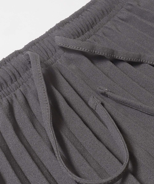 coca(coca)(コカ)の「プリーツフレアスカート(スカート・レディース・チャコール/ブラック・L/M)」の8枚目の写真