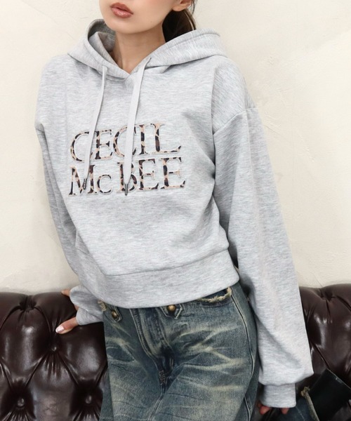 CECIL McBEE（セシルマクビー）の「エンボスロゴパーカー（パーカー・レディース・アイボリー/グレー/ブラック・MEDIUM/LARGE）」の17枚目の写真