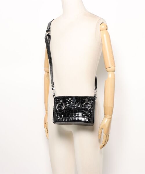 Vivienne Westwood（ヴィヴィアンウエストウッド）の「KIM CROSSBODY（ショルダーバッグ・レディース・ブラック・FREE）」の5枚目の写真