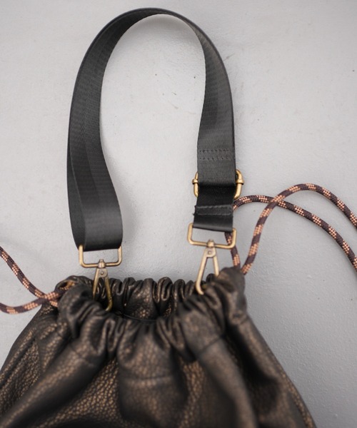 INTER FACTORY（インターファクトリー）の「emuniem by.ゆいか - 4wayビンテージナップサック（バックパック/リュック・レディース・ブラック・FREE）」の22枚目の写真