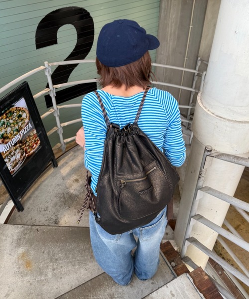 INTER FACTORY（インターファクトリー）の「emuniem by.ゆいか - 4wayビンテージナップサック（バックパック/リュック・レディース・ブラック・FREE）」の5枚目の写真