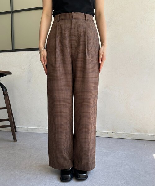 Thevon(ゼボン)の「タックストレートスラックス(その他パンツ・レディース・ブラウン/ベージュ・FREE)」の11枚目の写真