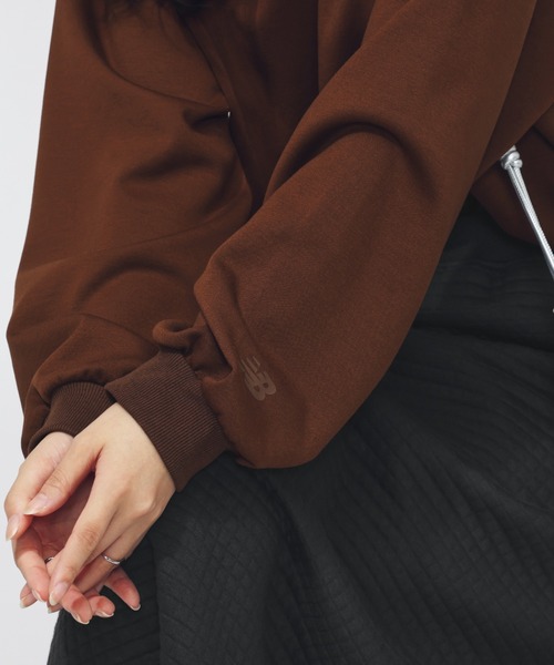 NEW BALANCE(ニューバランス)の「【別注】ニューバランス New Balance THE CITY ラウンドテイルプルオーバー 限定コラボ(Tシャツ/カットソー・レディース・ブルー/ブラウン/ホワイト・M/L)」の8枚目の写真