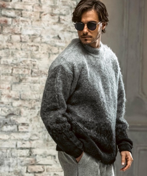 AKM Contemporary（エイケイエムコンテンポラリー）の「【WEB・直営店限定】AKM Contemporary(エイケイエムコンテンポラリー)モヘア オーバーサイズ グラデーション ニット(保温性/起毛)（ニット/セーター・メンズ・ブラック/ホワイト/ブラウン・S/M/L/XL）」の9枚目の写真