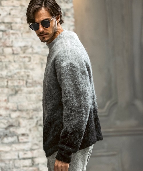 AKM Contemporary（エイケイエムコンテンポラリー）の「【WEB・直営店限定】AKM Contemporary(エイケイエムコンテンポラリー)モヘア オーバーサイズ グラデーション ニット(保温性/起毛)（ニット/セーター・メンズ・ブラック/ホワイト/ブラウン・S/M/L/XL）」の11枚目の写真