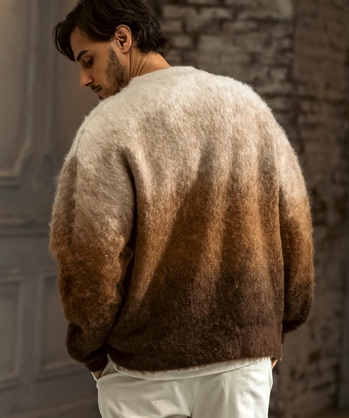 AKM Contemporary（エイケイエムコンテンポラリー）の「【WEB・直営店限定】AKM Contemporary(エイケイエムコンテンポラリー)モヘア オーバーサイズ グラデーション ニット(保温性/起毛)（ニット/セーター・メンズ・ブラック/ホワイト/ブラウン・S/M/L/XL）」の16枚目の写真