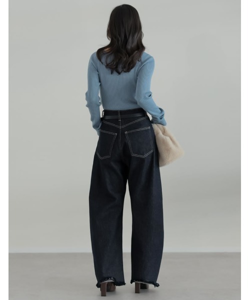 Re:EDIT（リエディ）の「[新色追加][2025AW COLLECTION]スクエアネックリブニットトップス（ニット/セーター・レディース・ブラック/アイボリー/ボルドー/ブラウン/チャコール/ブルー・MEDIUM/LARGE）」の17枚目の写真